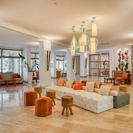 Marti La Perla - Adult Only+16 Μαρμαρίς