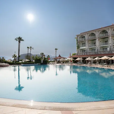 Marti La Perla - Adult Only+16 4*