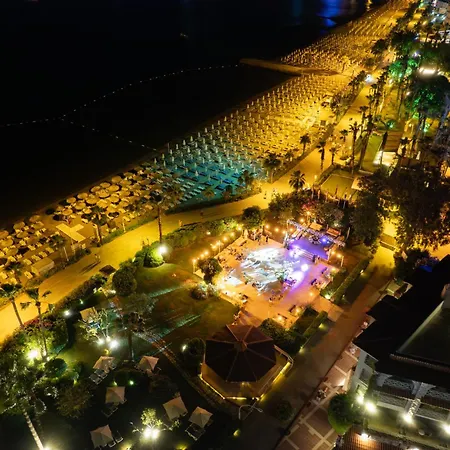 Marti La Perla - Adult Only+16