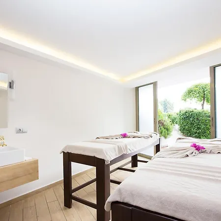 Θέρετρο Marti La Perla - Adult Only+16 4*