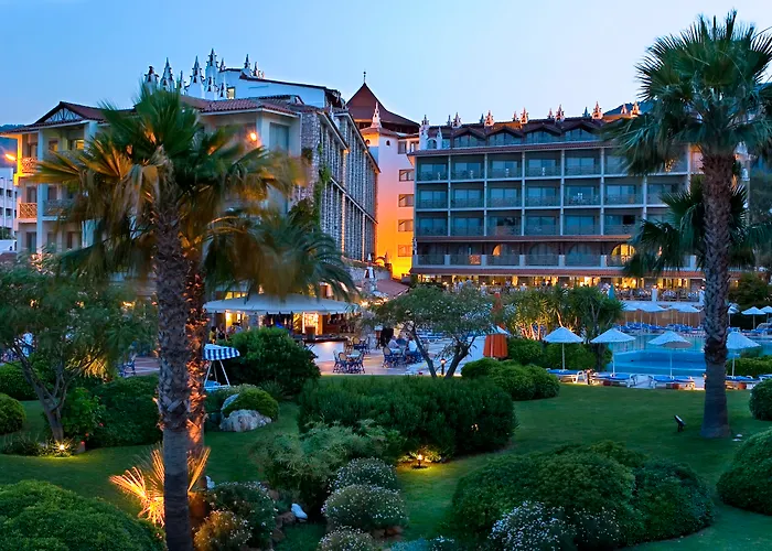 Marti La Perla - Adult Only+16 Ośrodek wypoczynkowy 4*