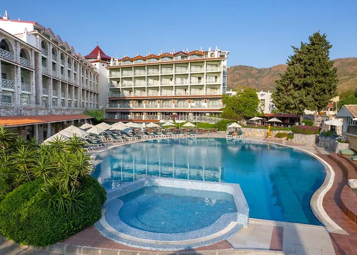 Marti La Perla - Adult Only+16 Ośrodek wypoczynkowy 4*