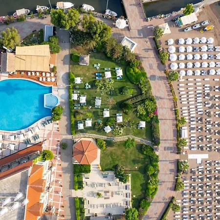 Marti La Perla - Adult Only+16 אתר נופש 4*